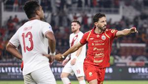 Pemain asing Persija Jakarta, Jean Mota, berhasil mencetak gol debut bagi Macan Kemayoran saat menghadapi Persis Solo pada laga pekan
