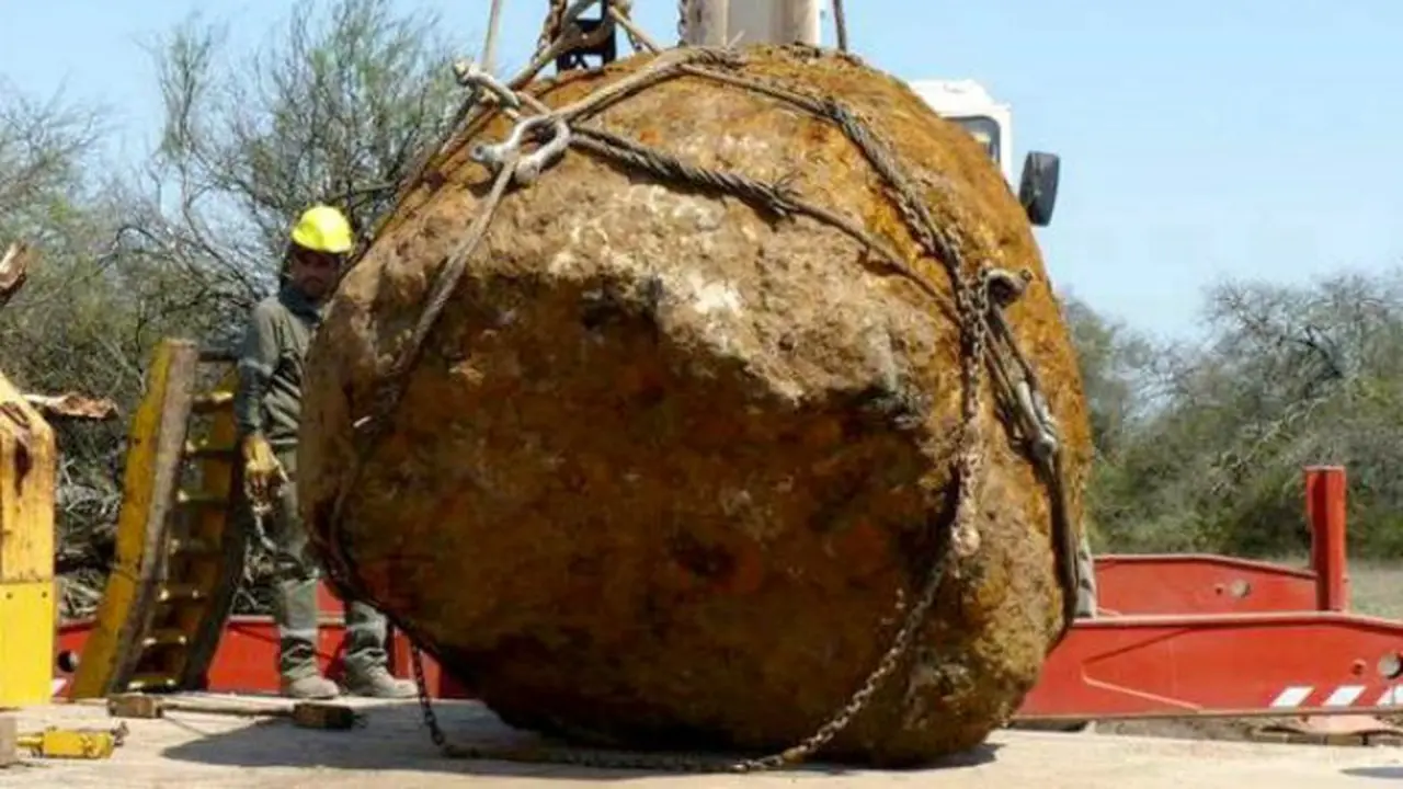 Ilmuwan di Argentina menarik metorit berbobot 30 ton 