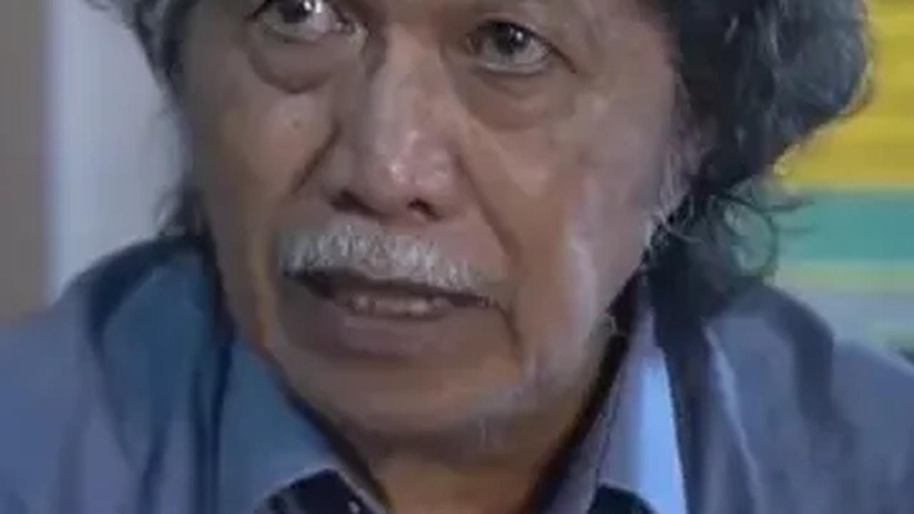 Sebelumnya, Dokter pribadi Cak Nun, Eddy Supriyadi memastikan kondisi kesehatan Cak Nun sudah membaik, namun masih harus istirahan di rumah sakit.
