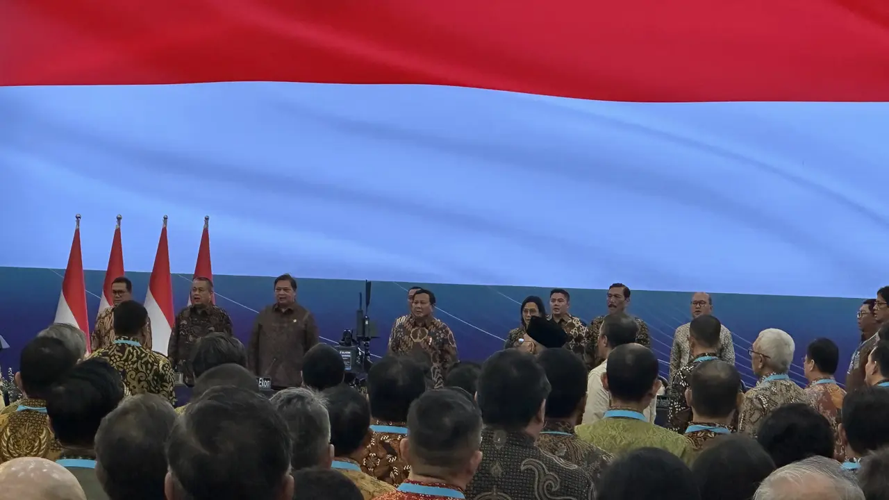 Presiden Prabowo Subianto menghadiri sarasehan ekonomi di Menara Mandiri Sudirman, Jakarta.