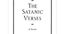 Halaman awal di novel&nbsp;The Satanic Verses tulisan Salman Rushdie. Dok: Amazon.com