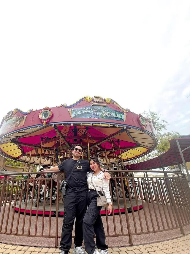 Kiky Saputri liburan di Korea