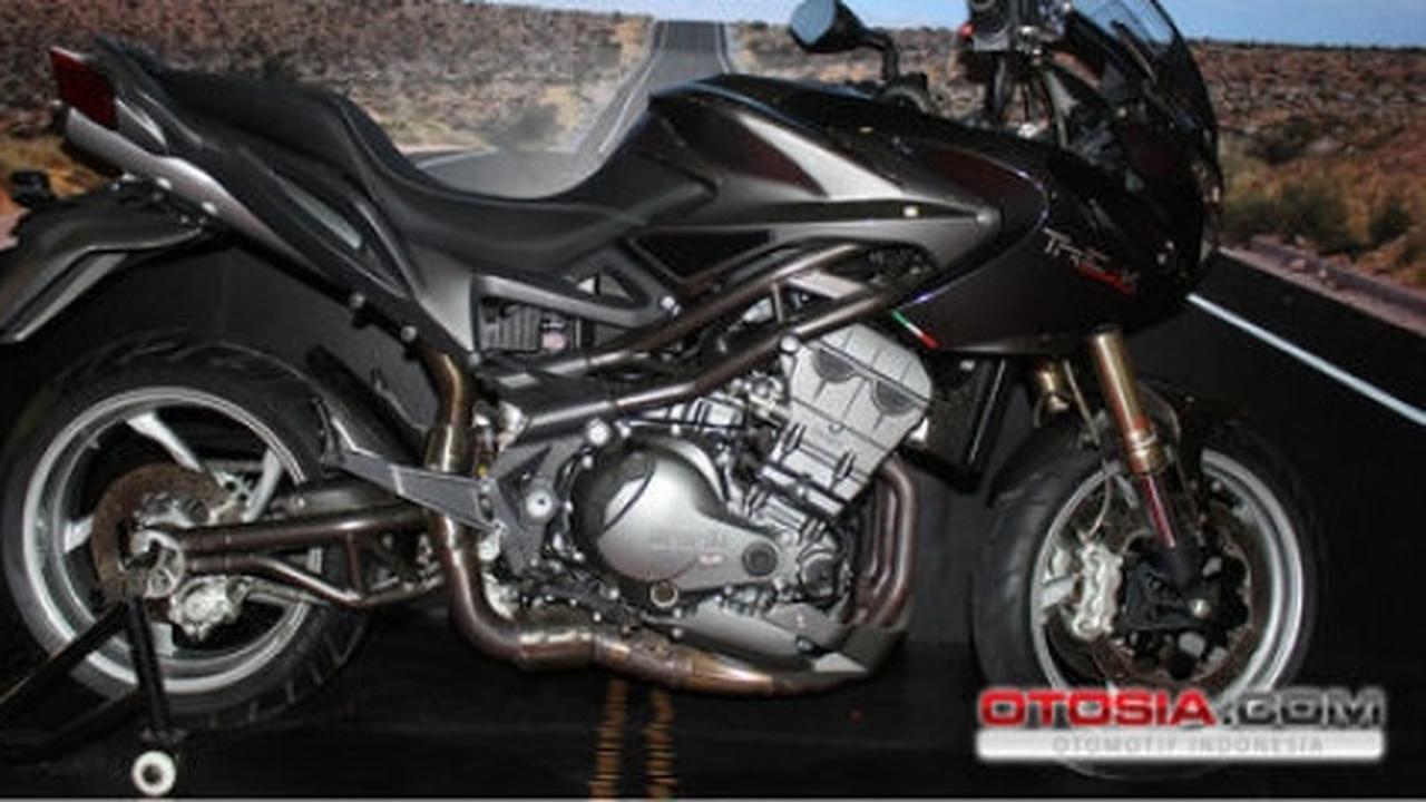 Momok jok moge 'mendidih', motor benelli pasang alat ini