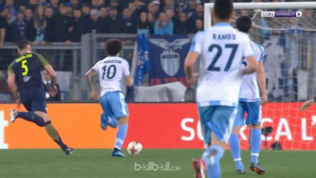 Lazio melibas wakil Austria, RB Salzburg dengan skor 4-2 dalam leg pertama perempat final Liga Europa, Jumat (6/4) dinihari WIB. S...