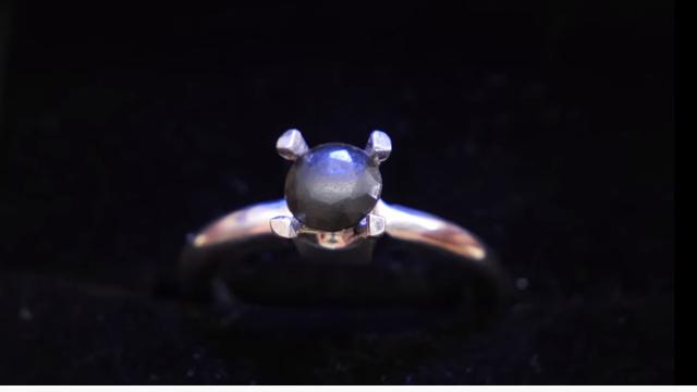 Bukan Berlian, Pria Jepang Ini Bikin Cincin Pertunangan dari Potongan Kuku