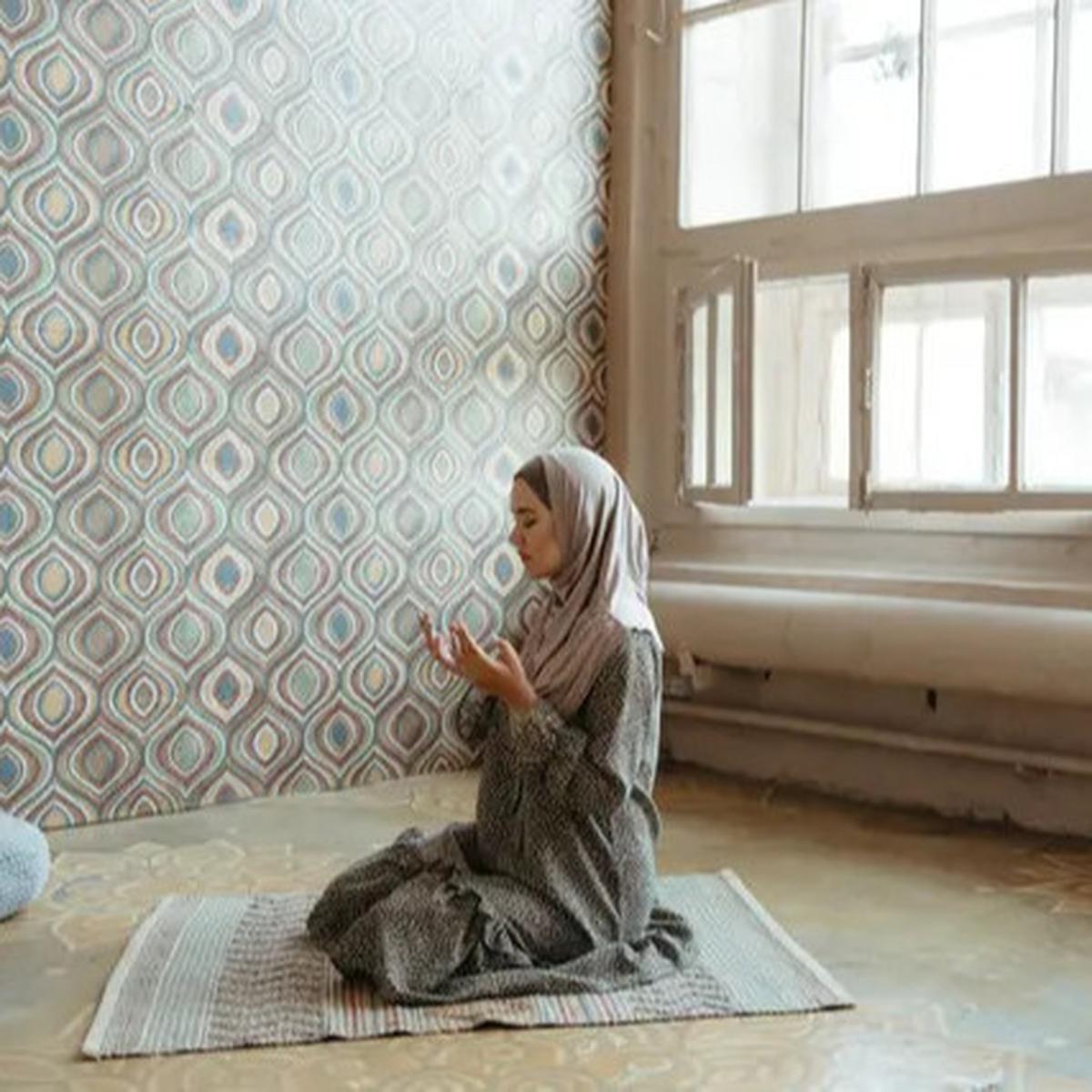Suci dari Haid di Waktu Ashar, Haruskah Qadha Sholat Dzuhur? Ini Kata Buya Yahya