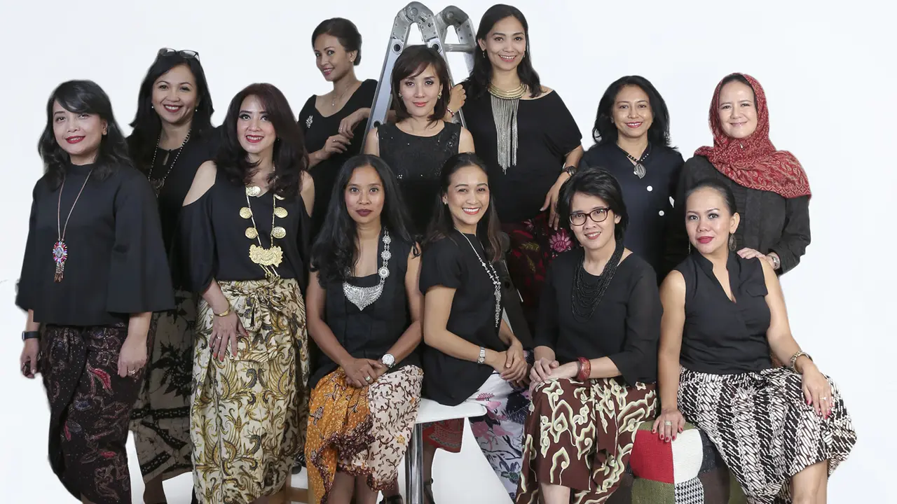 [Fimela] Komunitas Perempuan Pelestari Budaya: Kalau bukan kita yang menjaga, siapa lagi?