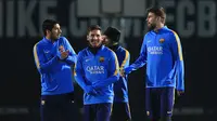 Di Sesi Latihan, Messi Permalukan Suarez