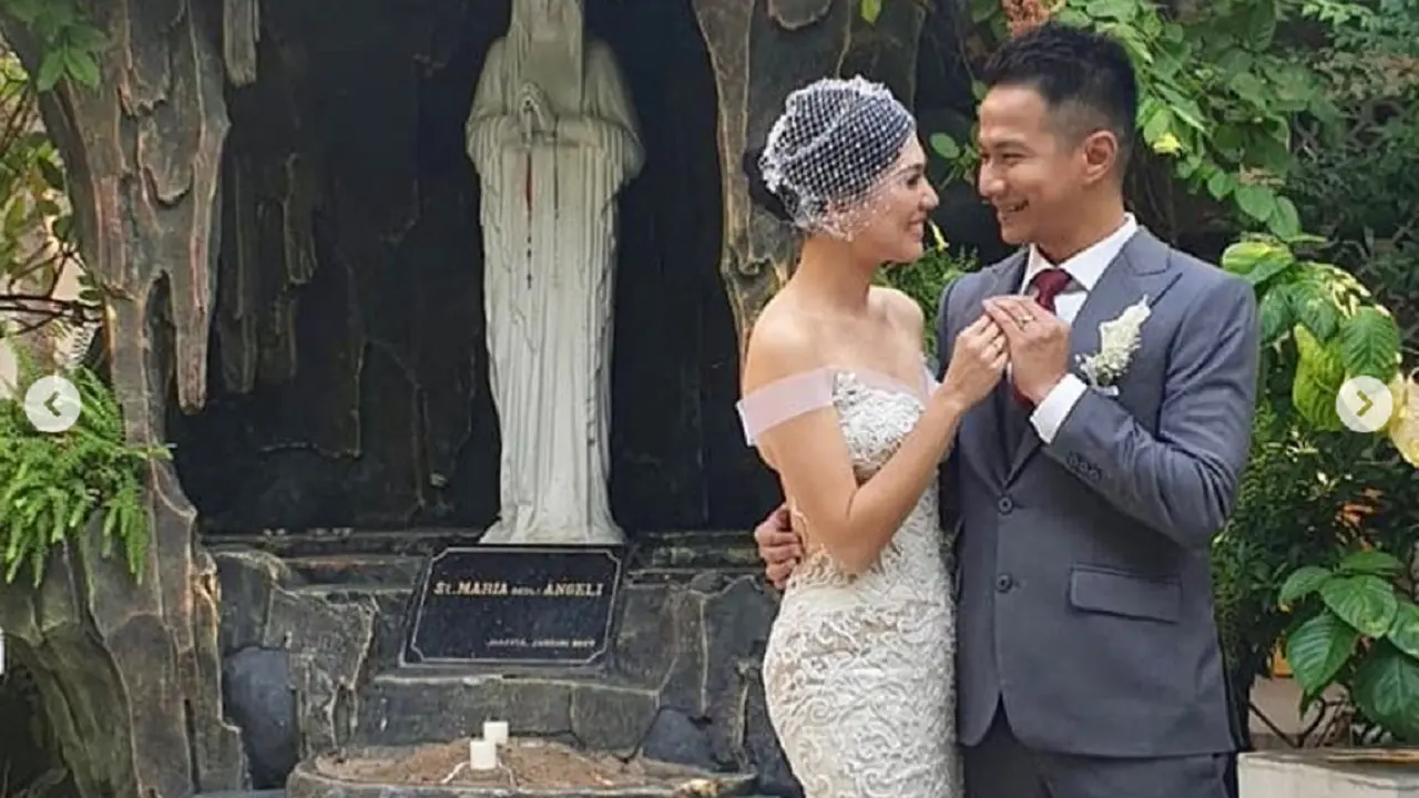 Aida Chandra dan Delon