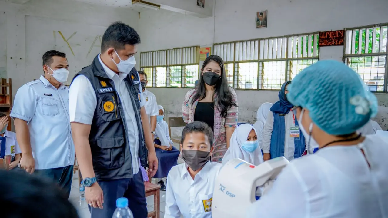 Wali Kota Medan Berhasil Bawa Daerahnya Masuk sebagai Daerah Tertinggi Vaksinasi Pelajar