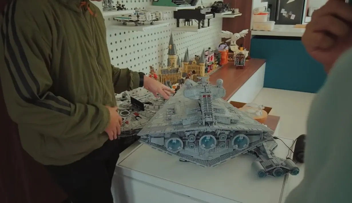 Rumah Ernest Prakasa (Youtube/Raditya Dika)