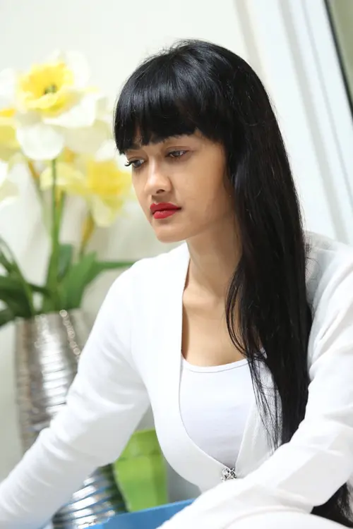 Julia Gergesning yalangoch fotosurati