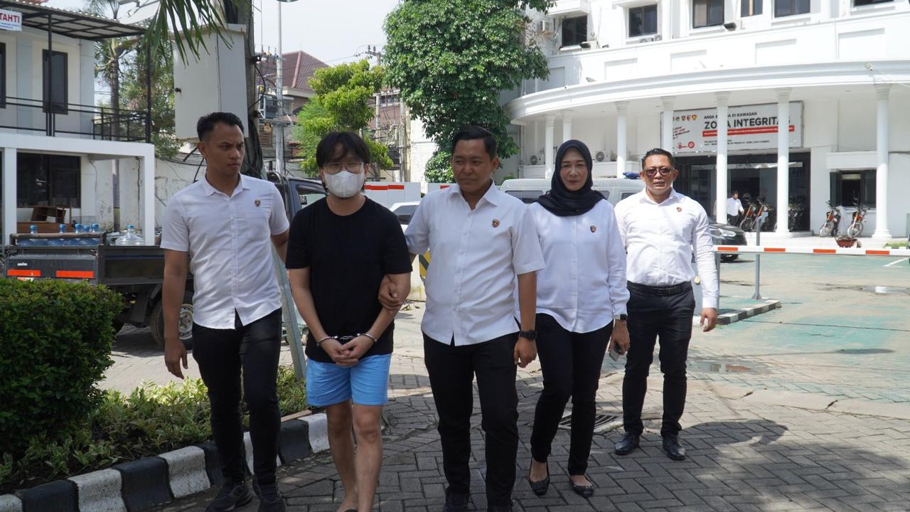 Babak Baru Penanganan Kasus Pengusaha Surabaya Paksa Anak SMA Sujud dan Menggonggong