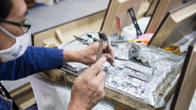FOTO: Aneka Kerajinan Tangan Bernilai Seni Dipamerkan di Thailand