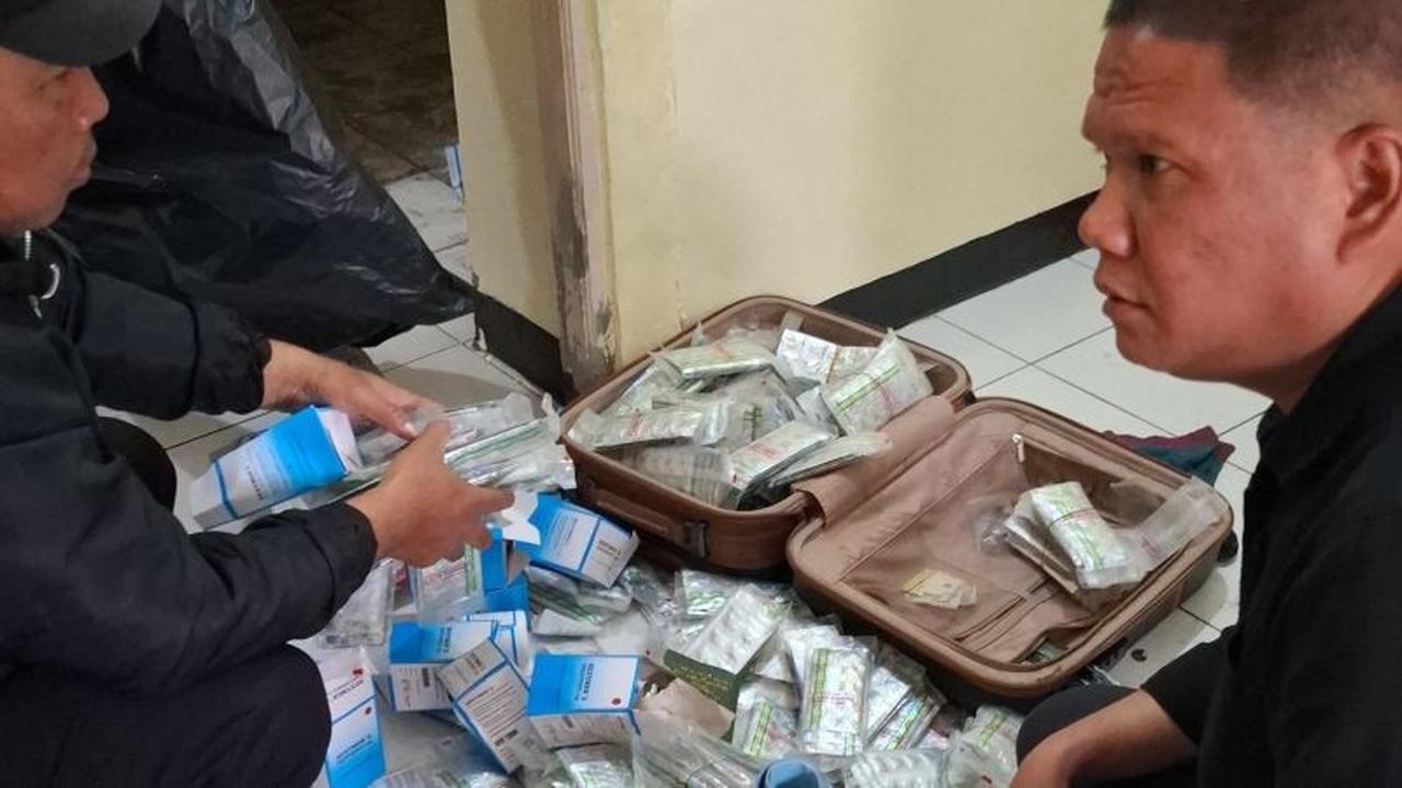 Polisi Bongkar Gudang Peredaran Obat Keras Ilegal di Bojongsoang, Puluhan Ribu Butir Diamankan