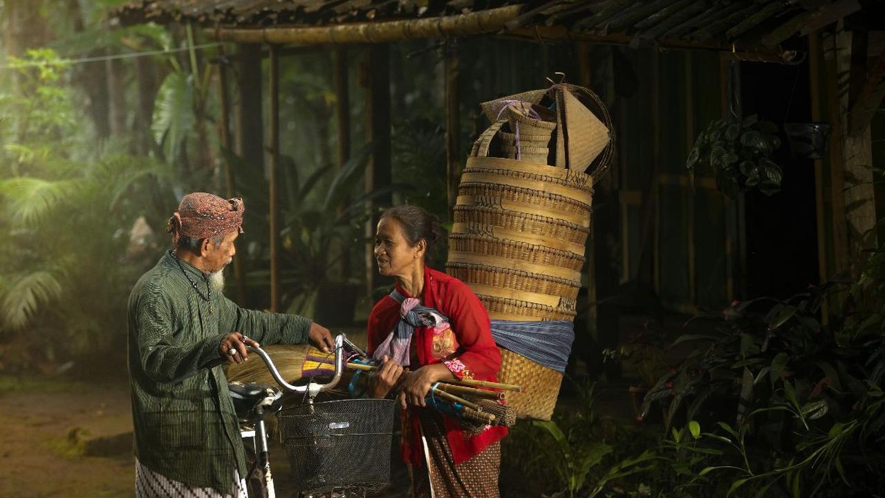 5. Dongeng Bahasa Jawa Singkat Lucu tentang Sahabat Kang Becik