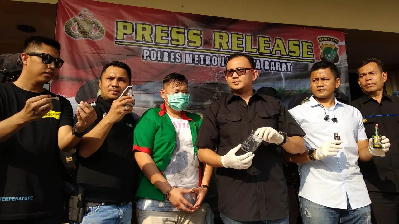 [Bintang] Reza Bukan