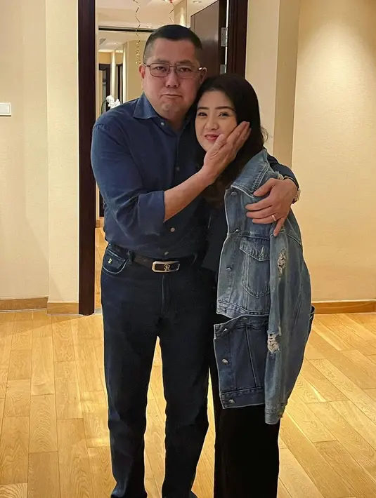 [Instagram/valenciatanoe]