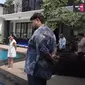 Penampakan Kolam Renang Ivan Gunawan yang Disebut Dibuat dengan Biaya Rp1 Miliar tapi Bocor.&nbsp; foto: Youtube&nbsp;Qiss You TV