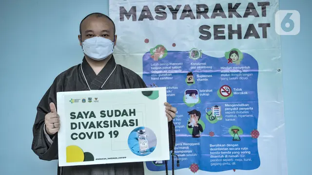 Tokoh Lintas Agama di Jakarta Utara Terima Vaksinasi Covid-19
