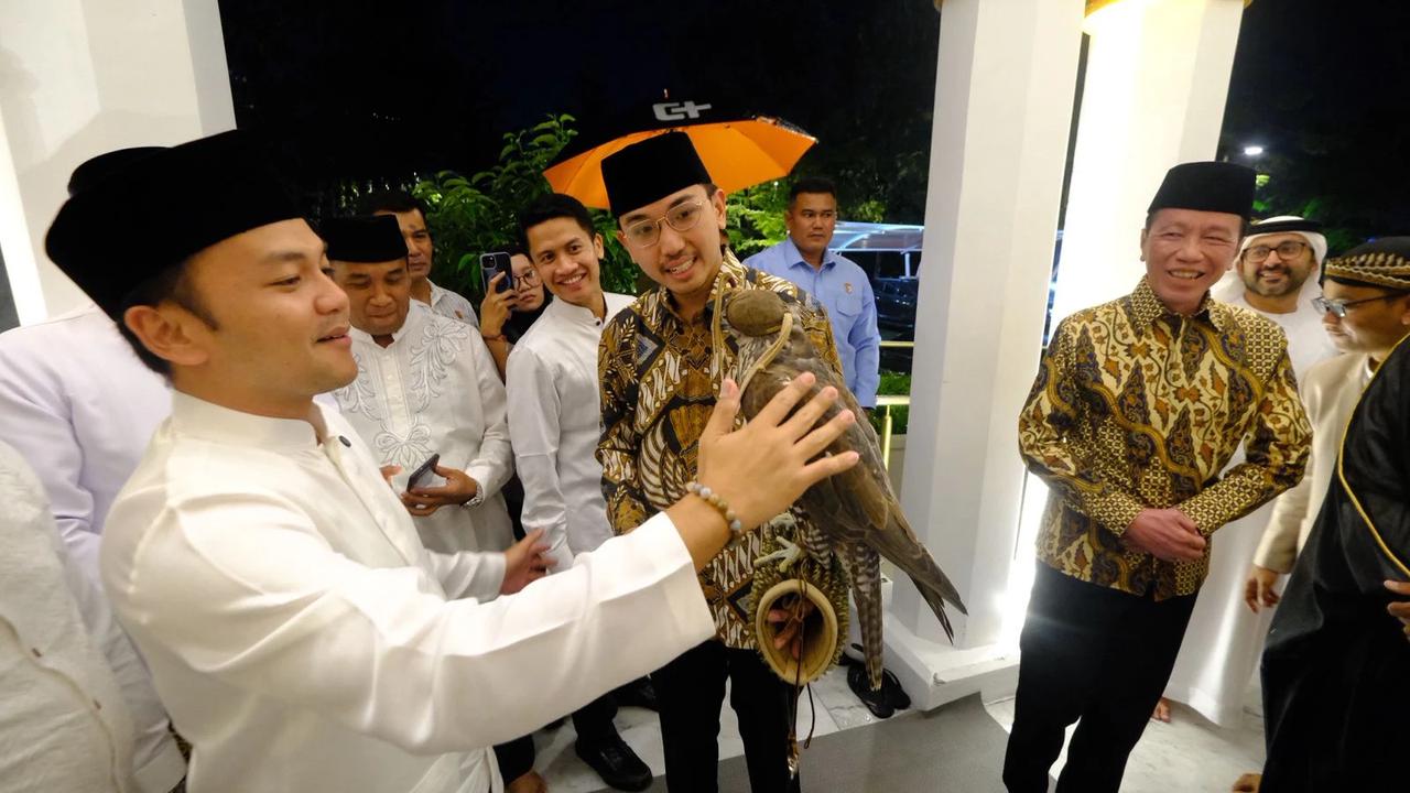 Jokowi Hadiri Puncak Perayaan Hari Nasional UEA di Masjid Sheikh Zayed Solo