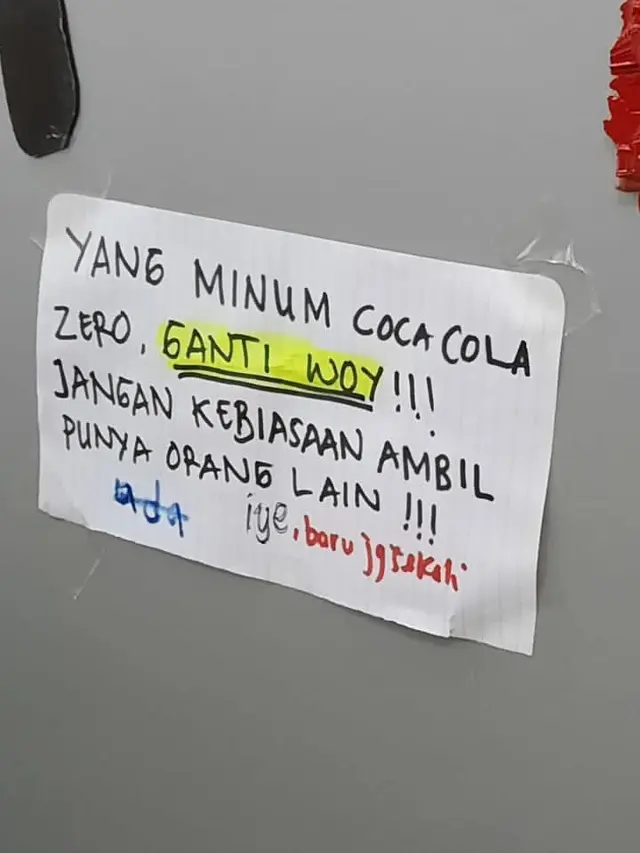 6 Tulisan Kocak Buat yang Sering Kehilangan Barang di Kulkas Ini Bikin Senyum Miris