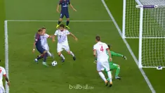 Bayern Munich dilumat 3-0 oleh Paris Saint-Germain berkat gol-gol Dani Alves, Edinson Cavani dan Neymar.