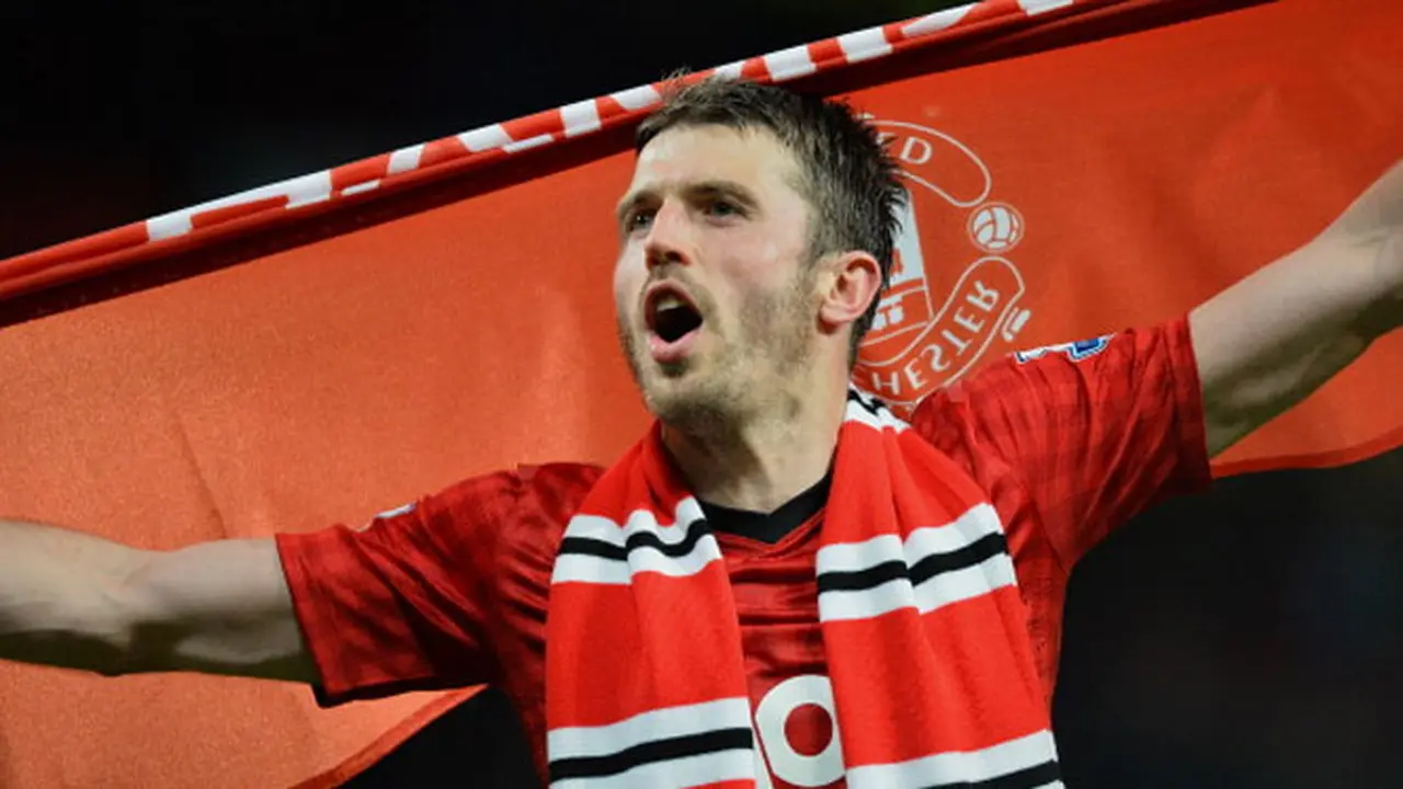 michael-carrick-130905b.jpg