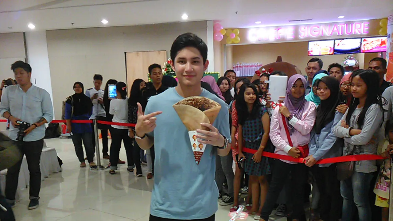 Ketika Teuku Rasya Jadi Idola ABG di Mal