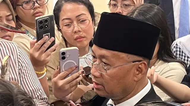 Kepala Eksekutif Pengawas Bursa Mineral dan Komoditas Strategis (BMKS) OJK, Sarjito, di Mahkamah Agung, Rabu (9/9/2026). (Liputan6.com/Christian)