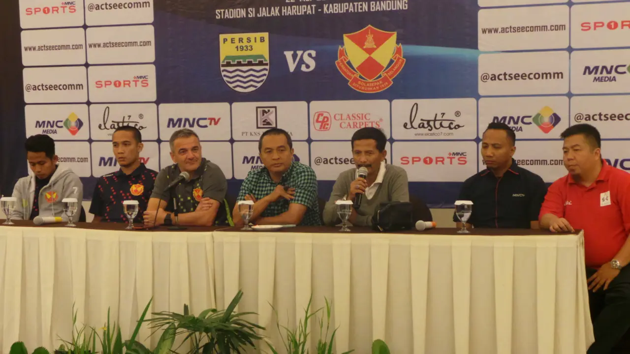 Konfrensi pers Persib vs Selangor FA