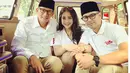 Presenter dan pemeran Raffi Ahmad dan istri, Nagita Slavina beberapa kali terlihat ikut meramaikan kampanye pasangan calon dari Anies dan Sandiaga, nomor urut 3. (dok. Instagram)