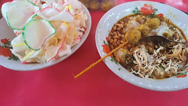 Rekomendasi Tempat Makan Bubur Ayam Enak di Bogor