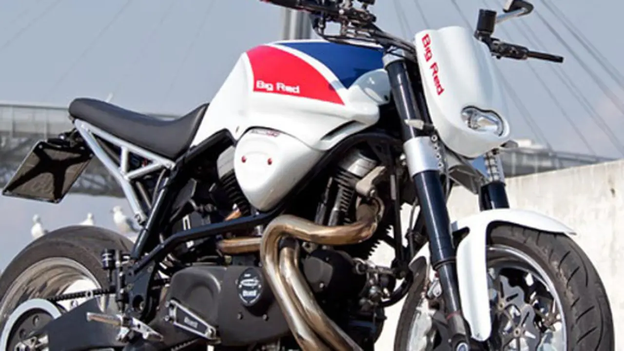 Modifikasi moge Buell X1 2012 (Source: Bikers Cafe Blog)