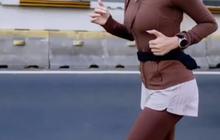 8 Foto Olla Ramlan Saat Gantikan Hijab dengan Hoodie dan Topi Ketika Berolahraga