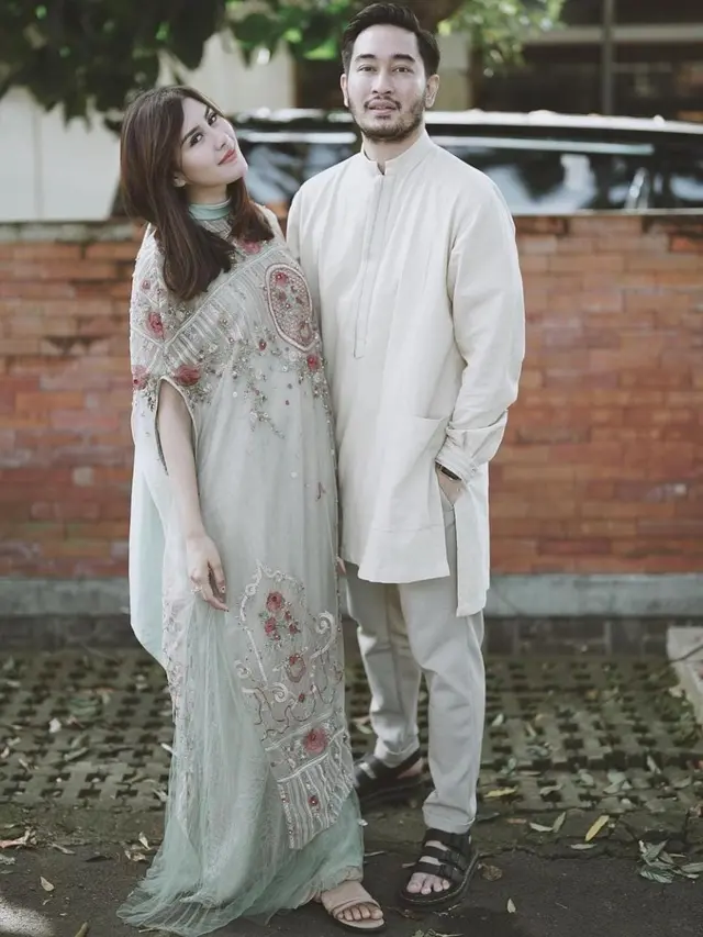 Syahnaz dan Jeje Govinda