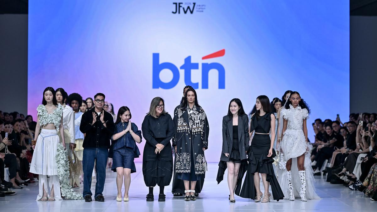Suara Lantang 4 Desainer Perempuan di Panggung Female Forward JFW 2026