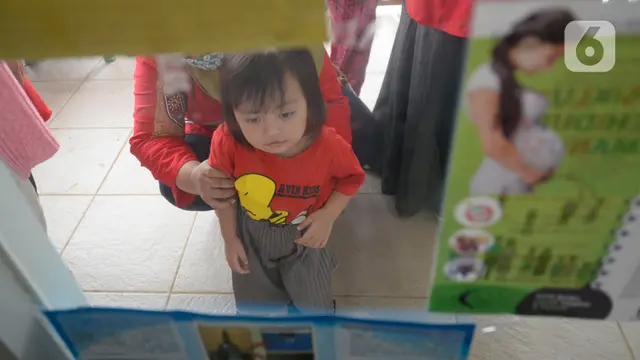 Anak-Anak Saat Divaksin Campak Hingga Polio