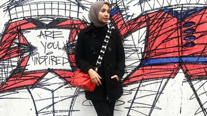 [Bintang] Hijab selebriti cantik