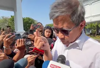 Anggota Dewan Pertimbangan Presiden (Wantimpres) Rocky Gerung menilai pemerintahan Presiden Prabowo Subianto dan Wakil Presiden Gibran Rakabuming Raka berjalan baik selama dua tahun terakhir. (Liputan6.com/Lizsa Egeham)