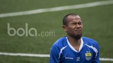 Bek Persib Bandung, Supardi Nasir, saat latihan di Lapangan Lodaya Bandung, Jawa Barat, Selasa (28/3/2017). (Bola.com/Vitalis Yogi Trisna)