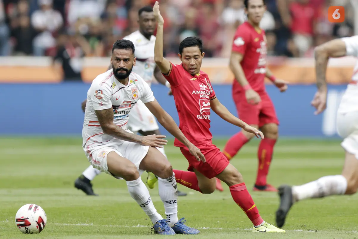 Penyuplai bola di Persija