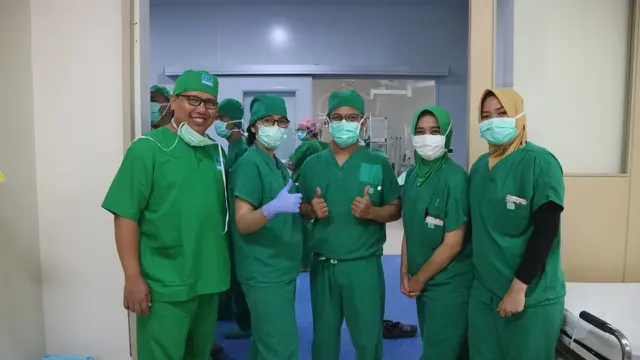 RS EMC Sentul kembali lakukan bakti sosial berupa operasi hernia dan bibir sumbing pada masyarakat tidak mampu pada Selasa (1/10/2019)