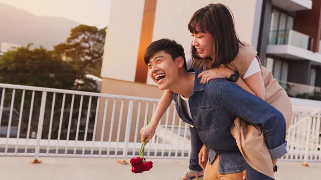 Ilustrasi jatuh cinta