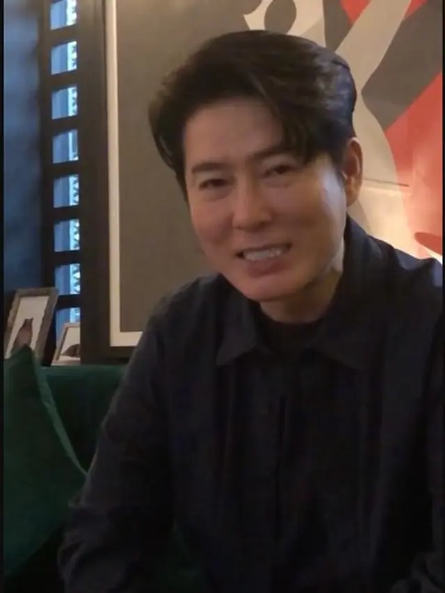 Desainer Sebastian Gunawan (https://www.instagram.com/p/CJkZAEYHk7C/)