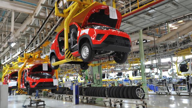 pabrik Mahindra Vehicle Manufacturers Ltd, Chakan, India (Mahindra)