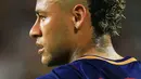 Pemain Barcelona Neymar saat bertanding mengahadi Real Madrid pada pertandingan International Champions Cup 2017 di Stadion Hard Rock, Miami Gardens, Florida, Amerika Serikat, 29 Juli 2017. (Chris Trotman/Getty Images/AFP)