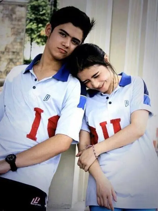 Sama-sama Pernah Idap OCD, Ini 6 Foto Jadul Aliando dan Prilly yang Bikin Baper