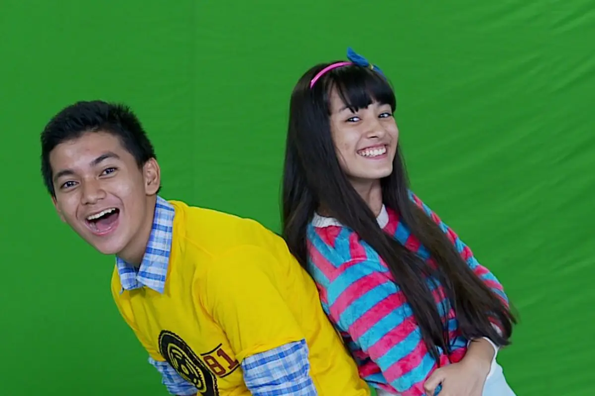[Bintang] Mawar de Jongh dan Ajil Dito