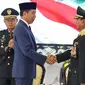 Presiden Joko Widodo atau Jokowi memberikan kenaikan pangkat secara istimewa kepada Menteri Pertahanan, Prabowo Subianto